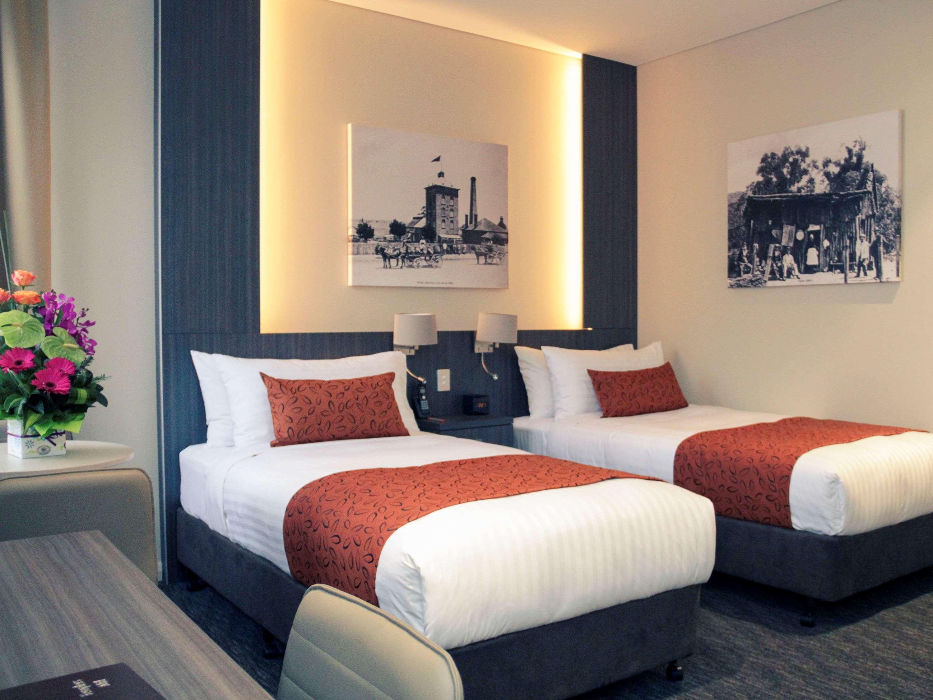Mercure Orange Exterior photo
