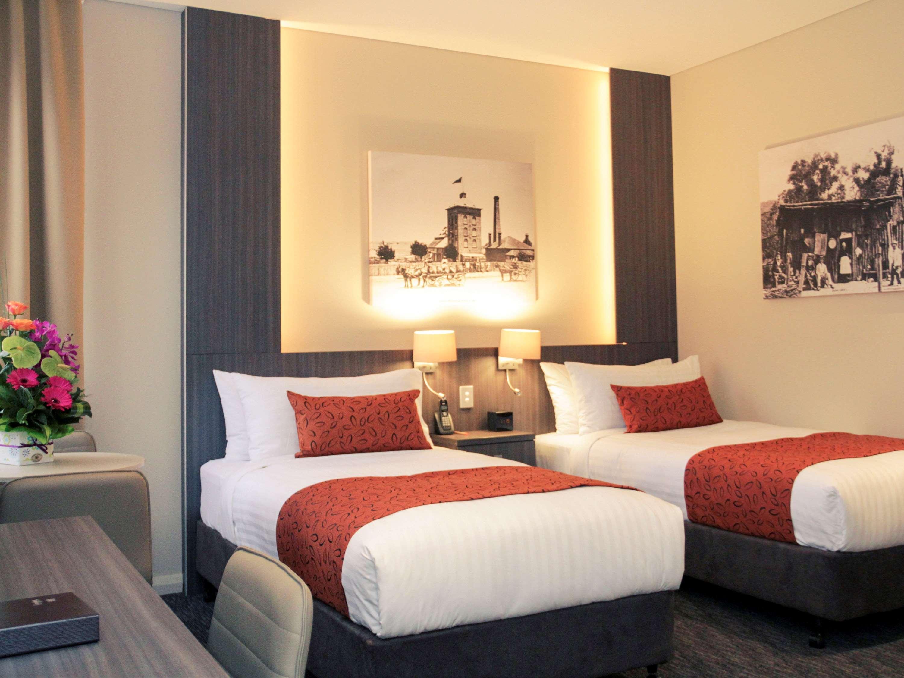 Mercure Orange Exterior photo